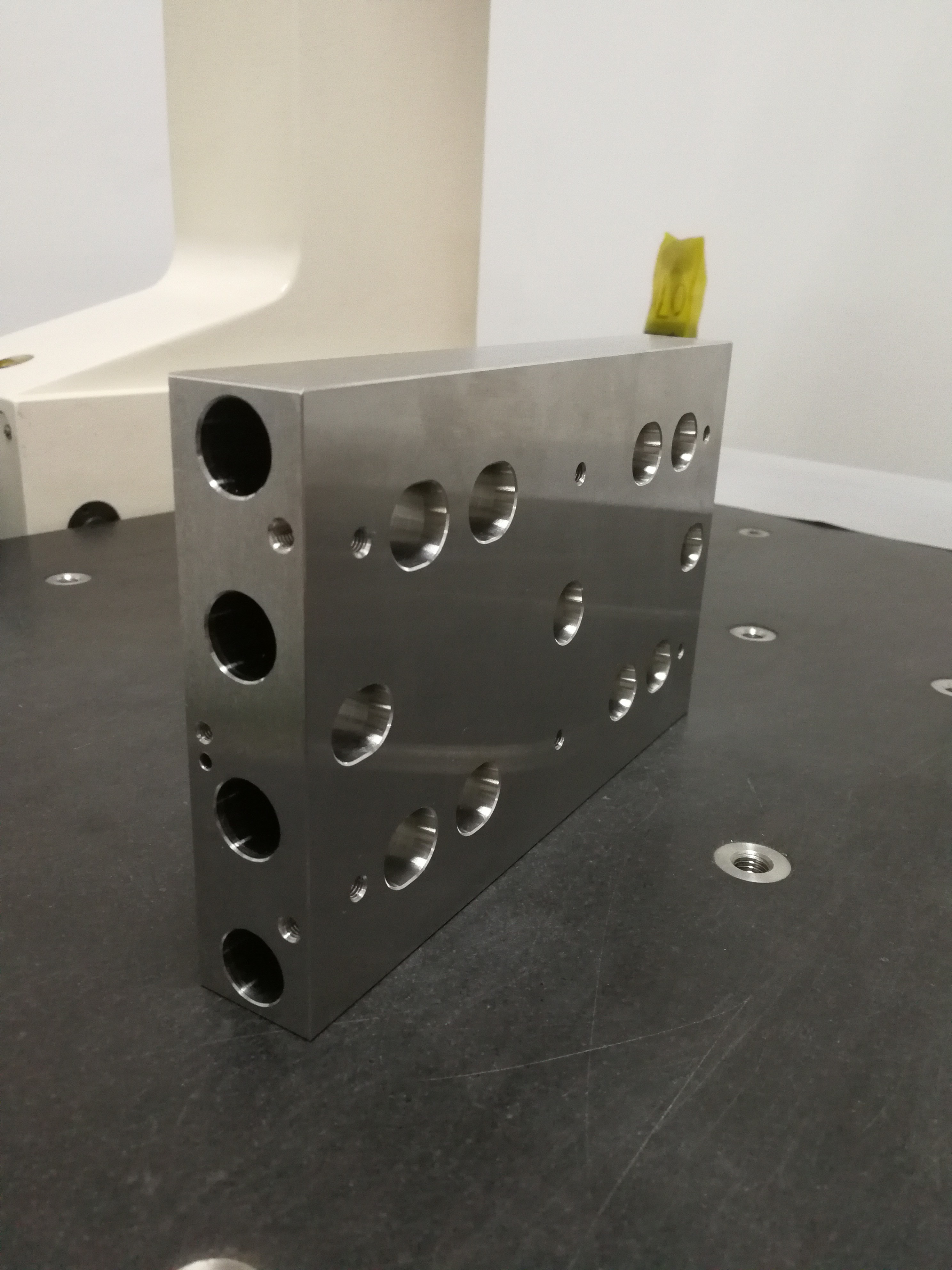 定制 CNC 加工零件